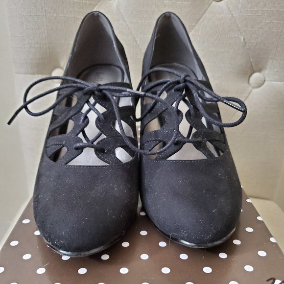 Kelly & Katie black suede lace-up heels - Picture 2 of 6